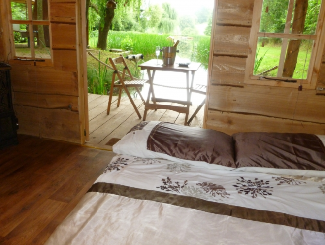 Temevale Alcpacas & Glamping Cabin interior